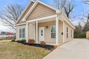 1322 E 1st St, Winston-Salem, NC 27101 - Photo 4