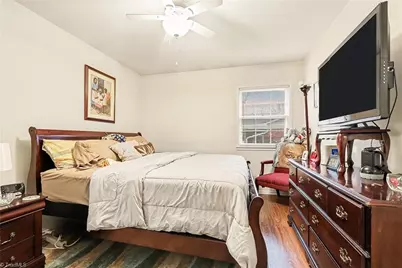 409 W Montcastle Drive, Greensboro, NC 27406 - Photo 12