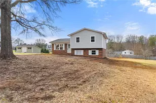 115 Robert Dr, State Road, NC 28676 - Photo 36