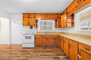 2222 McKnight Mill Rd, Greensboro, NC 27405 - Photo 8