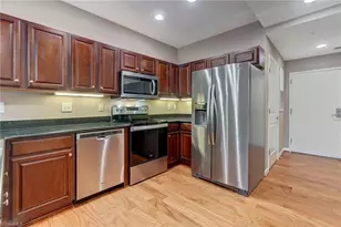 605 Market St, Greensboro, NC 27401 - Photo 12