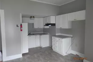 172 Davie St, Cooleemee, NC 27014 - Photo 8