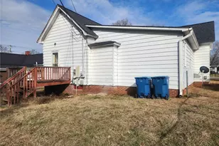 172 Davie St, Cooleemee, NC 27014 - Photo 12