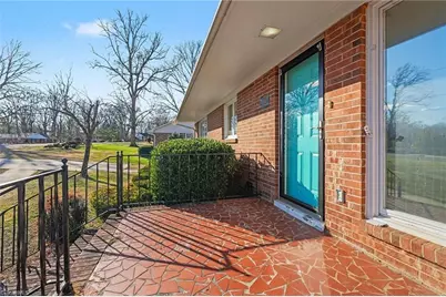 914 Oakcrest Drive, Reidsville, NC 27320 - Photo 4