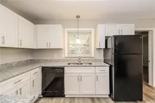 2931 Carrollwood Dr, Winston-Salem, NC 27103 - Photo 4