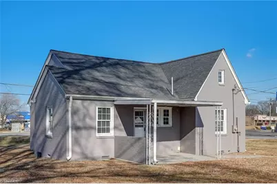 148 E Meadow Road, Eden, NC 27288 - Photo 4