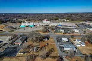 148 E Meadow Rd, Eden, NC 27288 - Photo 34