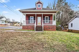 611 Tussey St, Lexington, NC 27292 - Photo 4