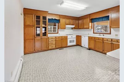 28100 Nc Highway 24 27, Albemarle, NC 28001 - Photo 10