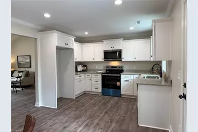 164 Holland Lane, Thomasville, NC 27360 - Photo 4