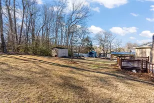 2227 Meloine Ln, Greensboro, NC 27407 - Photo 38