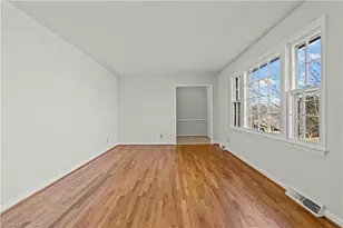 2227 Meloine Ln, Greensboro, NC 27407 - Photo 8