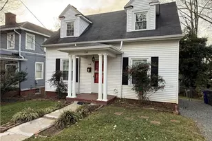 114 S Sunset Dr, Winston-Salem, NC 27101 - Photo 1