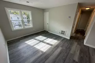 1617 Mcpherson St, Greensboro, NC 27405 - Photo 2