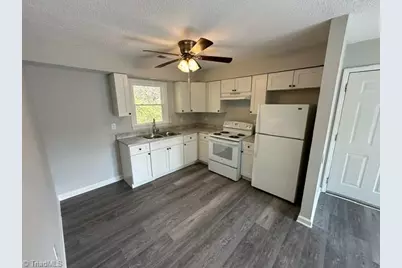 1617 McPherson Street #D, Greensboro, NC 27405 - Photo 4