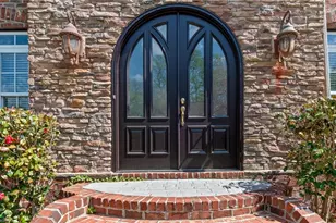 1391 Somerset Cove Dr, Winston-Salem, NC 27103 - Photo 2