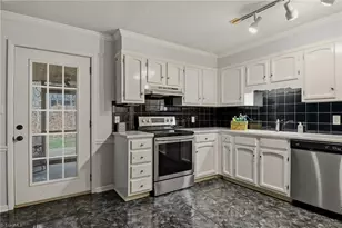 168 Turnwood Ln, Winston-Salem, NC 27104 - Photo 10