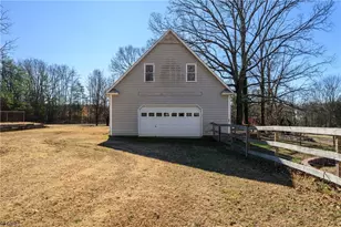 2618 Brame Rd, Greensboro, NC 27405 - Photo 32