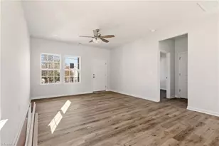 854 W 12th St, Winston-Salem, NC 27105 - Photo 4