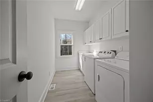 5305 Coveview Ct, Greensboro, NC 27407 - Photo 18