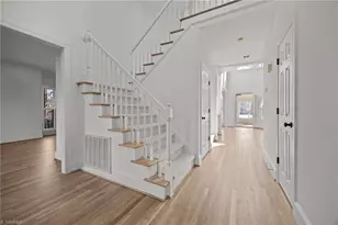 5305 Coveview Ct, Greensboro, NC 27407 - Photo 8