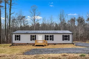 2113 Green Haven Ct, Morganton, NC 28655 - Photo 2