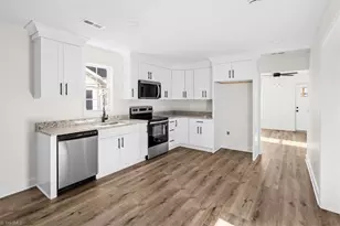 1213 S Elm St, High Point, NC 27260 - Photo 8