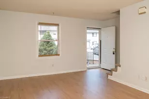 4012 S Bend Dr, Winston-Salem, NC 27107 - Photo 4