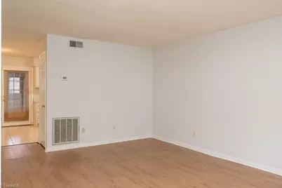 4012 S Bend Drive #115, Winston-Salem, NC 27107 - Photo 2