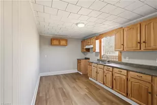 408 Seaman St, Winston-Salem, NC 27103 - Photo 8