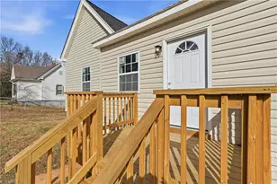 408 Seaman St, Winston-Salem, NC 27103 - Photo 2