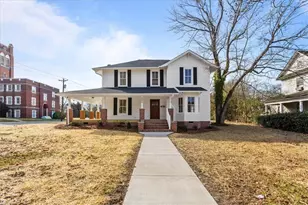 200 Salem St, Thomasville, NC 27360 - Photo 4