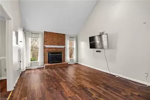 4203 Hunting Meadow Rd, Greensboro, NC 27406 - Photo 6