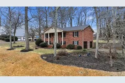 896 Oakhaven Forest Drive, Winston-Salem, NC 27105 - Photo 40