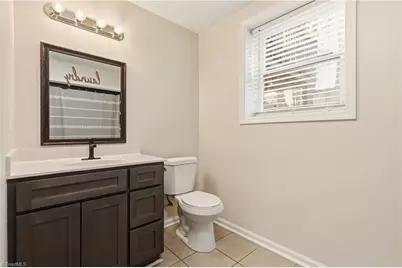 896 Oakhaven Forest Drive, Winston-Salem, NC 27105 - Photo 10