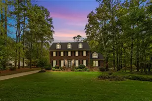 3905 Badenridge Ct, Greensboro, NC 27407 - Photo 2