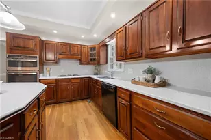 3905 Badenridge Ct, Greensboro, NC 27407 - Photo 14