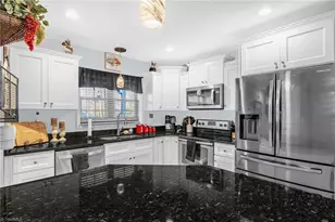 1112 Heathwood Dr, Randleman, NC 27317 - Photo 8