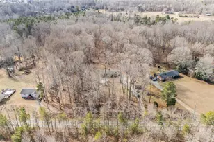 2330 Alamance Church Rd, Greensboro, NC 27406 - Photo 30