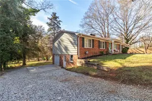 512 Croydon Ln, Winston-Salem, NC 27107 - Photo 2