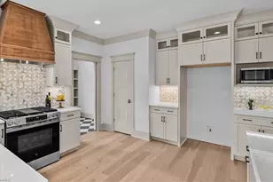 2015 Bob Jessup Dr, Greensboro, NC 27455 - Photo 12