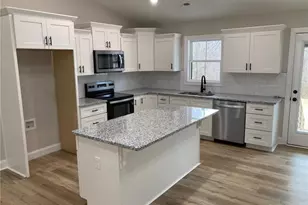 32 Ranchor Dr, Thomasville, NC 27360 - Photo 6