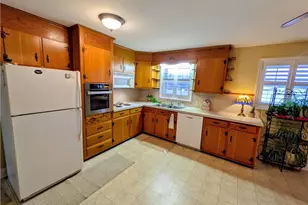 253 Johnson Rd, High Point, NC 27265 - Photo 2