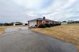 253 Johnson Rd, High Point, NC 27265 - Photo 20