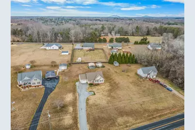 2829 Old US Highway 421 W, Yadkinville, NC 27055 - Photo 2