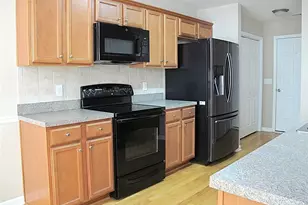 683 Chas Ct, High Point, NC 27265 - Photo 6