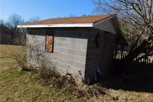 153 Regal Rd, State Road, NC 28676 - Photo 4