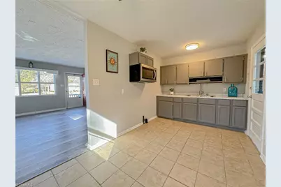 1012 Meadowbrook Boulevard, High Point, NC 27260 - Photo 4