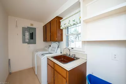 510 Gatewood Avenue, High Point, NC 27262 - Photo 18