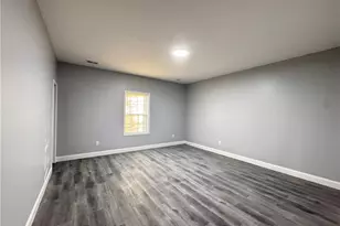 4218 Farlow Dr, Greensboro, NC 27406 - Photo 12